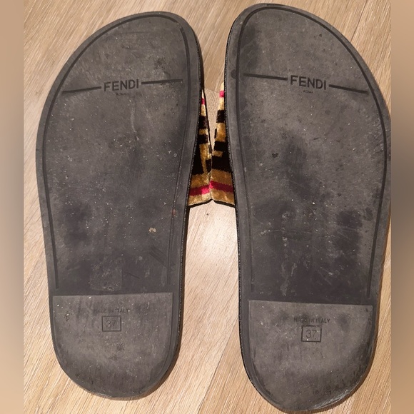 FENDI VELVET SLIDES - Picture 4 of 7